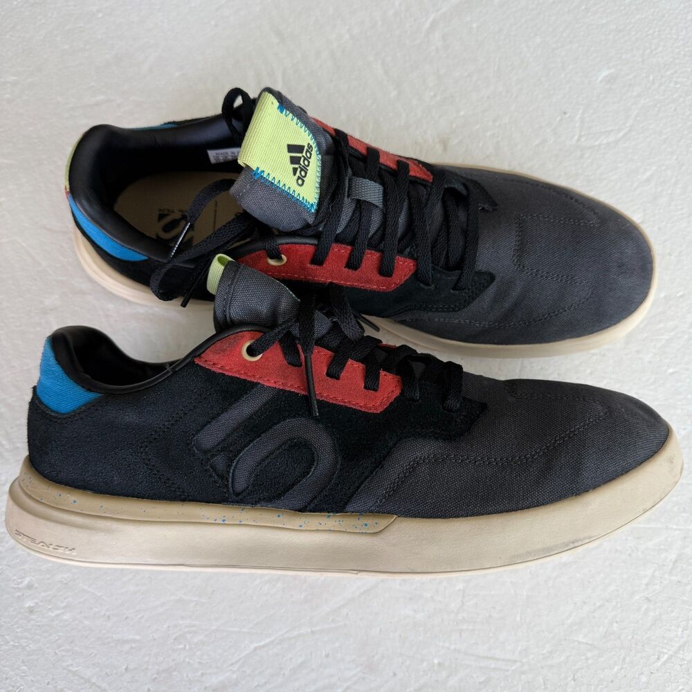 Size 11 - Adidas Five Ten Stealth Shoes - Black - Men's Gum Flat Sneaker